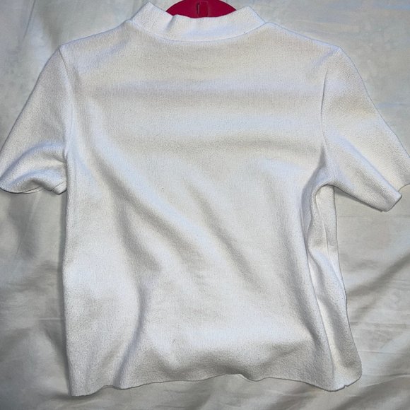 White mock neck t-shirt - Picture 2 of 2